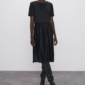 ZARA midi black pleated dress